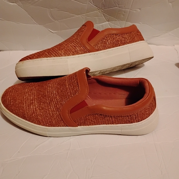 Beach by Matisse pink weave design slip-on platform sneakers - Picture 1 of 4